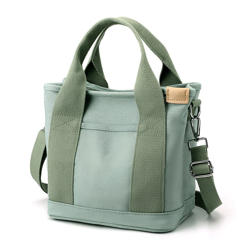 Stilvolle handgefertigte Tasche mit vielseitigen Stauräumen