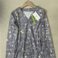 WinterTrend® - Silber Metallic Disco Flitter Druck V-Ausschnitt Langarm Top