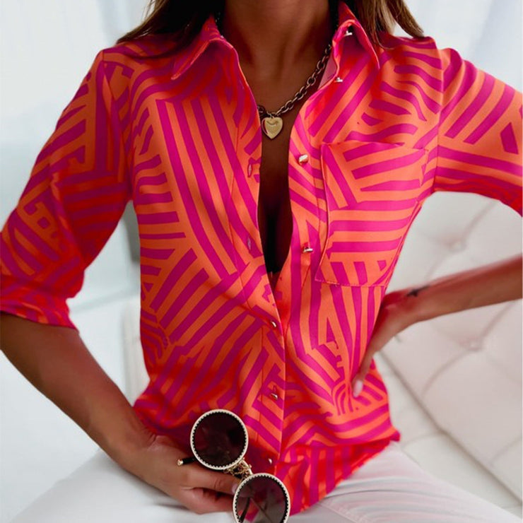 FallStil® - Rosa und orangefarbene Bluse mit Zick-Zack-Streifen und Knopfleiste