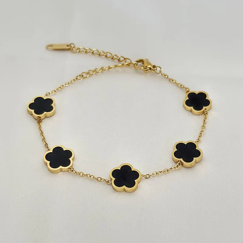 Scarlette | luxusarmband mit grünem blumenanhänger