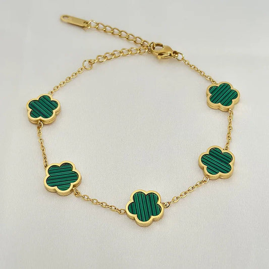 Scarlette | luxusarmband mit grünem blumenanhänger