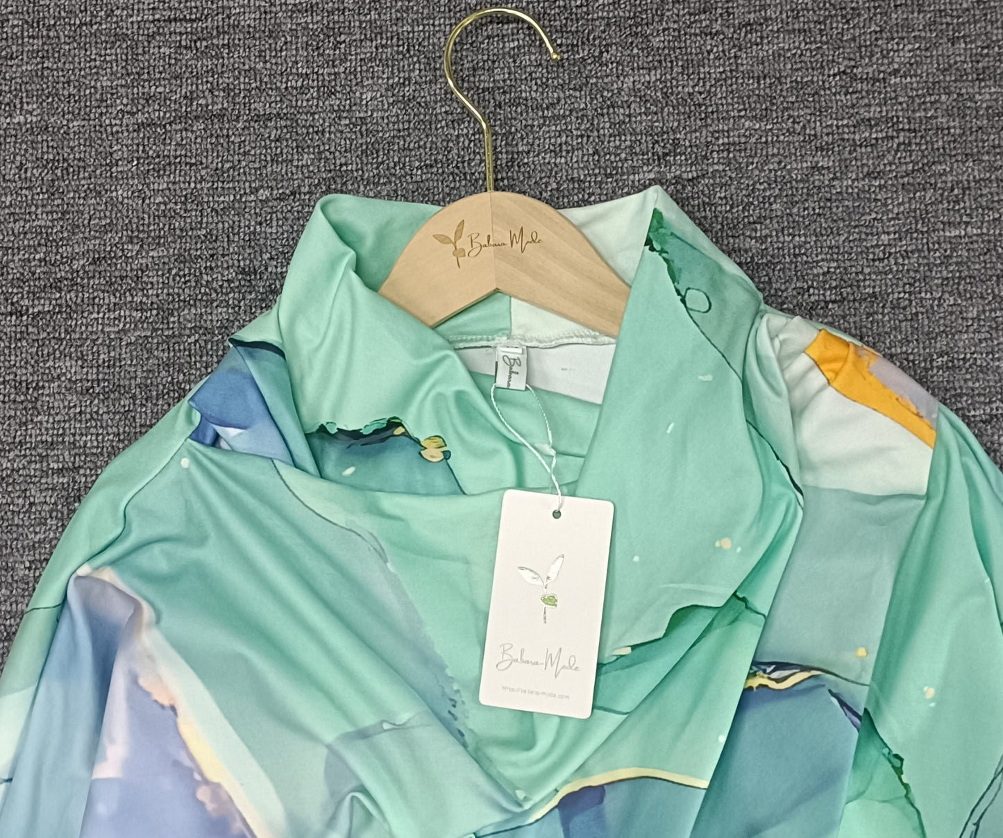 FallStil® - Grünes Langarm-Top mit Druck