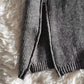 Lovja® - Grauer einfarbiger Pullover mit hohem Halsausschnitt