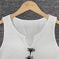 SpringStil® - Weißes ärmelloses Daisy Tank-Top mit gekerbtem Ausschnitt