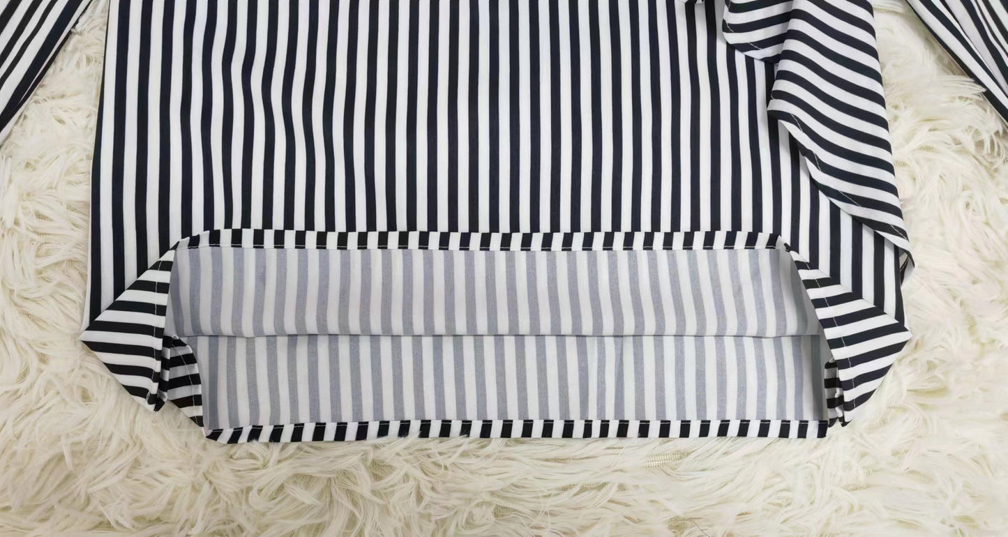 FallStil® - Gekräuseltes schwarz-weiß gestreiftes langärmeliges Top