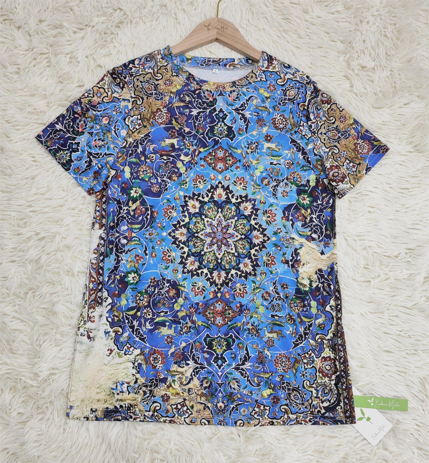 SpringStil® - Wunderschönes kurzärmeliges Top mit blauem Aufdruck