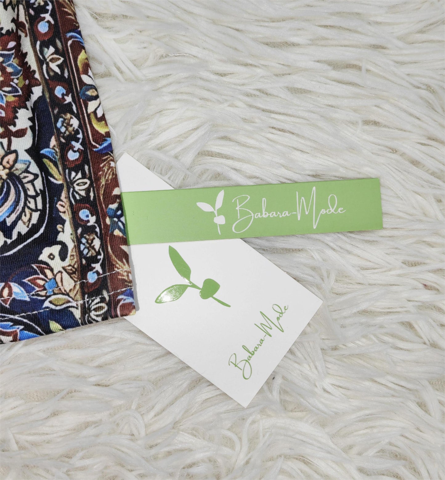 SpringStil® - Wunderschönes kurzärmeliges Top mit blauem Aufdruck