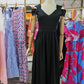 SpringStil® - Schwarzes einfarbiges Midikleid mit Riemen