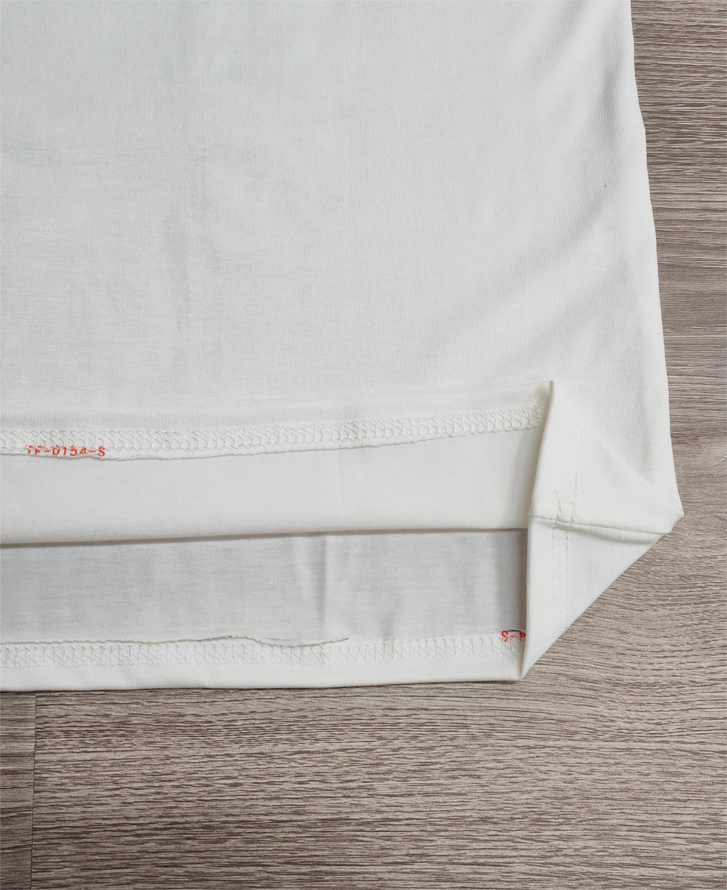 PureWear® - Einfarbiges weißes Basic-Top mit kurzen Ärmeln