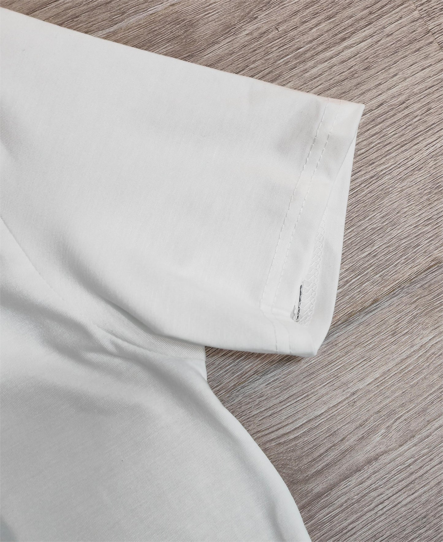 PureWear® - Einfarbiges weißes Basic-Top mit kurzen Ärmeln