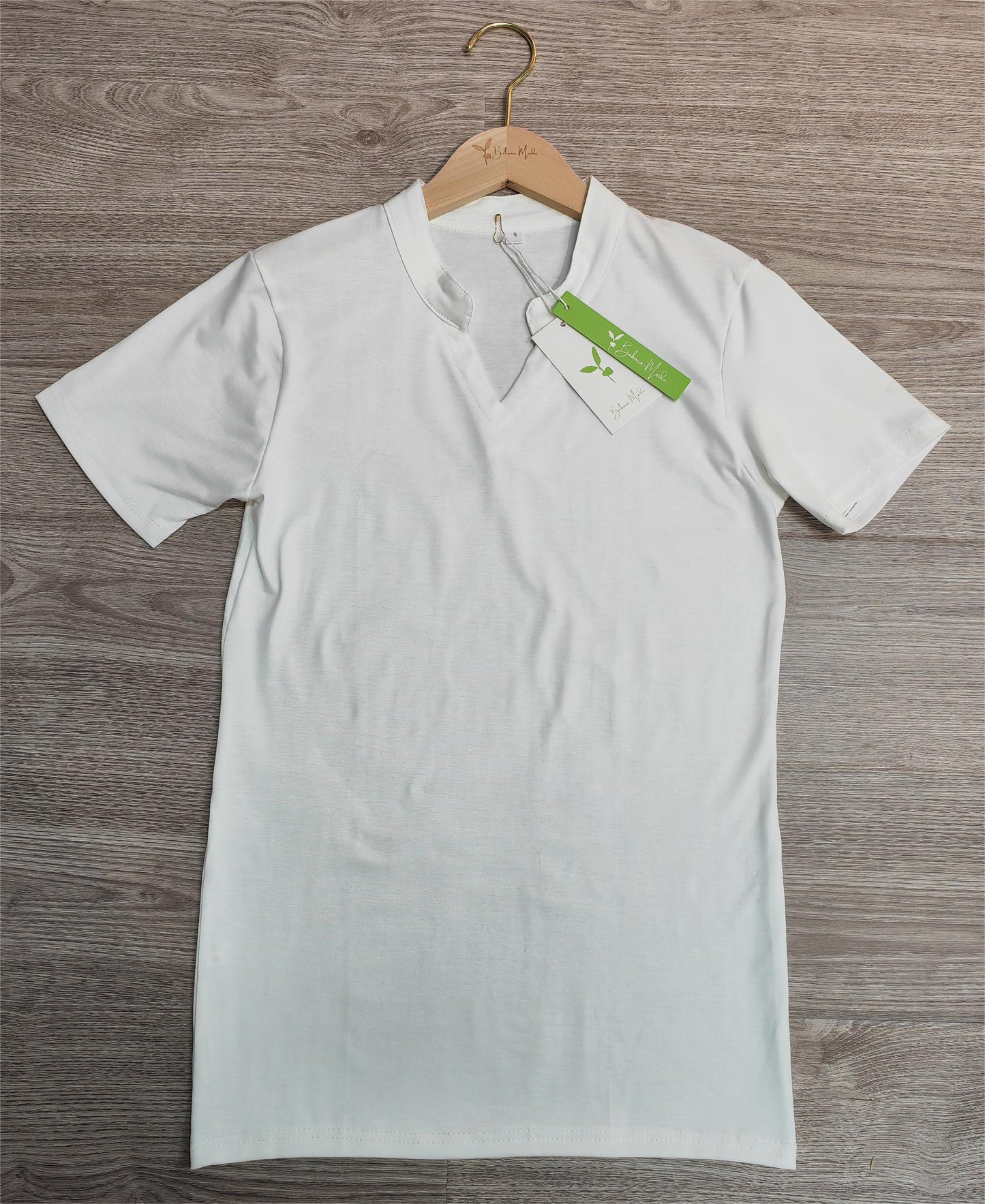 PureWear® - Einfarbiges weißes Basic-Top mit kurzen Ärmeln