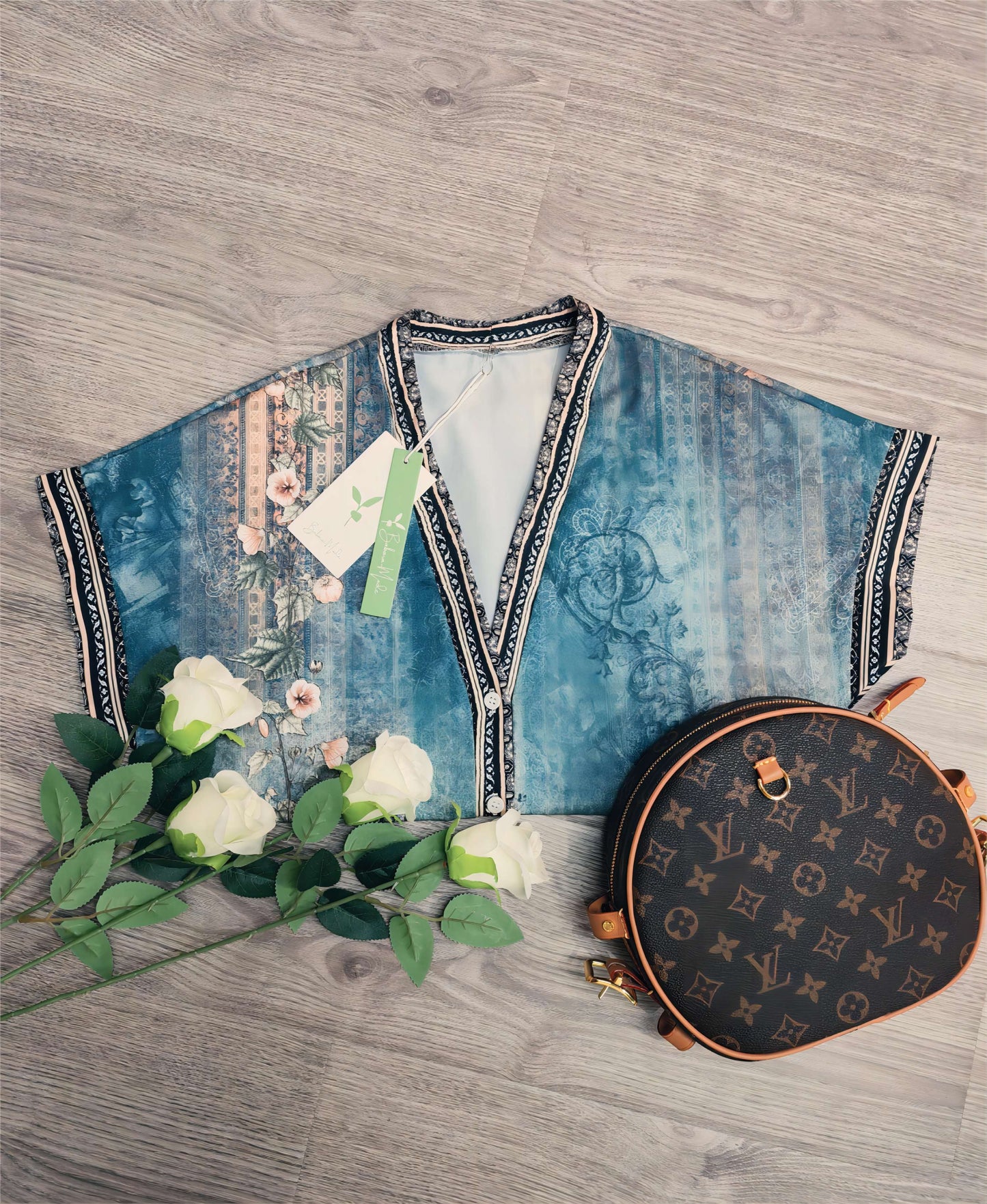 SpringStil® - Grüne Bluse mit Aquarell-Blumendruck