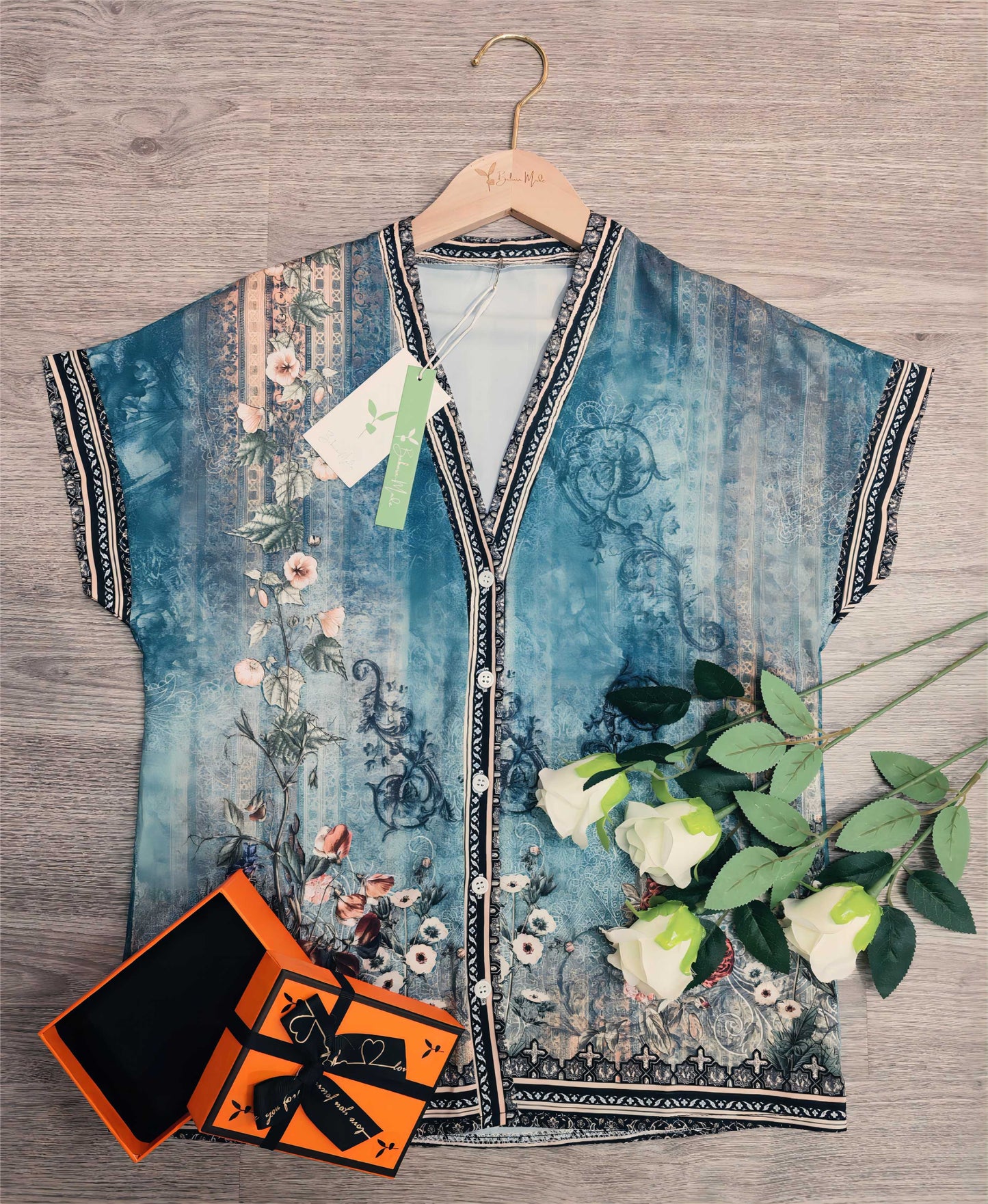 SpringStil® - Grüne Bluse mit Aquarell-Blumendruck