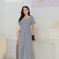 SpringStil® - Marineblau und weiß gestreiftes Midikleid mit kurzen Ärmeln