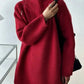 Scarlet | Roter einfarbiger Pullover mit hohem Halsausschnitt