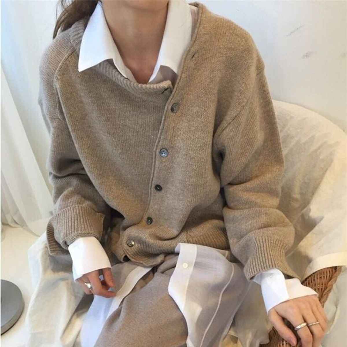 LOLO - Couture Jacke aus kuschligem Material  mit verspielter Knopfleiste
