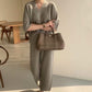 Carl&Coni® - Comfy Elegance Set aus Oberteil mit V-Ausschnitt und knöchellanger Hose