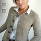Monci® - Khakifarbene einfarbige Strickjacke mit langen Ärmeln
