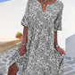 Kleid mit halben Ärmeln und Blumendruck