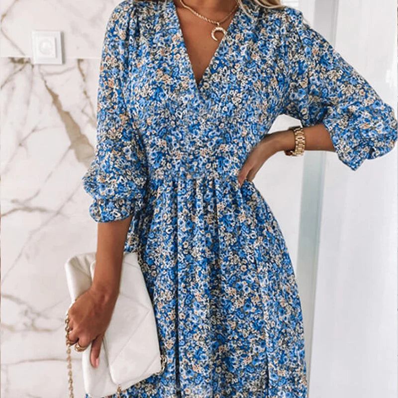 Stylisches Kleid für Damen – Juli
