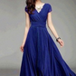 Isabella - Weißes V-Ausschnitt Kleid