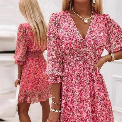 Stylisches Kleid für Damen – Juli