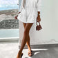 Stilvoller Rüschen-Shorts-Anzug mit Kapuzendesign und femininen Details