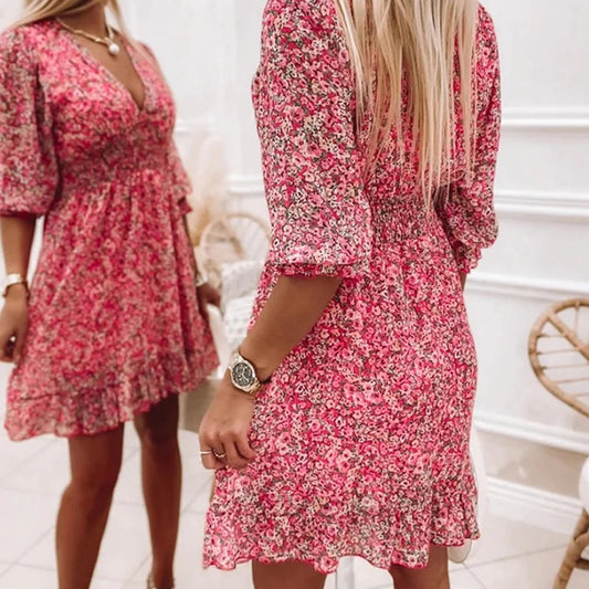 Stylisches Kleid für Damen – Juli