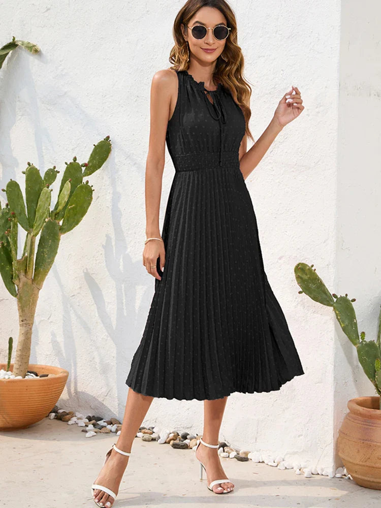 Carla - Schwarzes Plisseekleid mit Halterneck