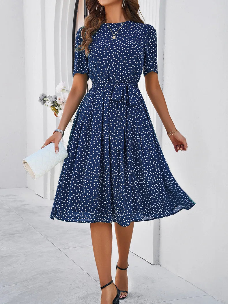 Charlotte - Graues Tupfenkleid im Retro-Stil