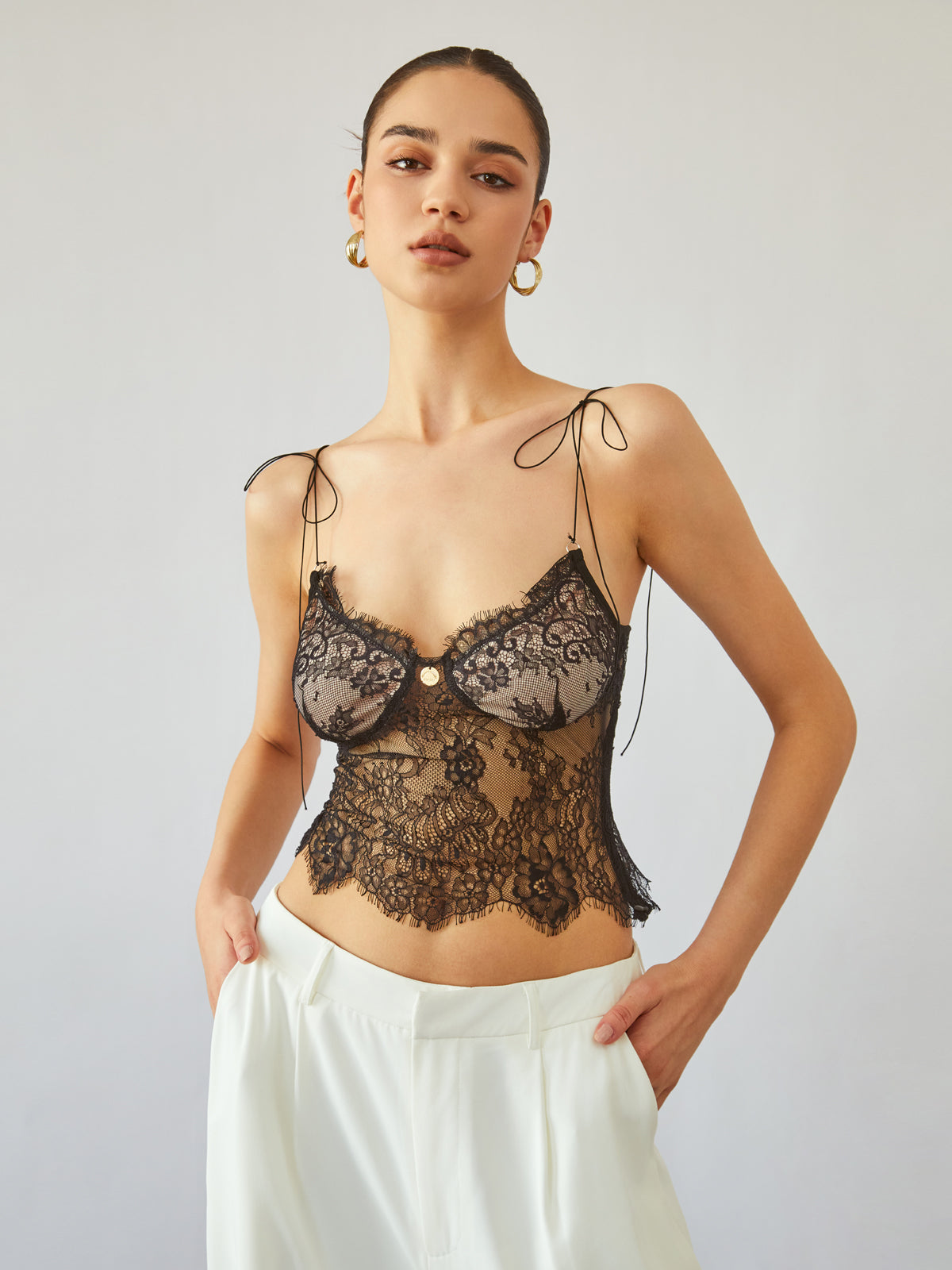 Fatima | Bustier aus floraler Spitze