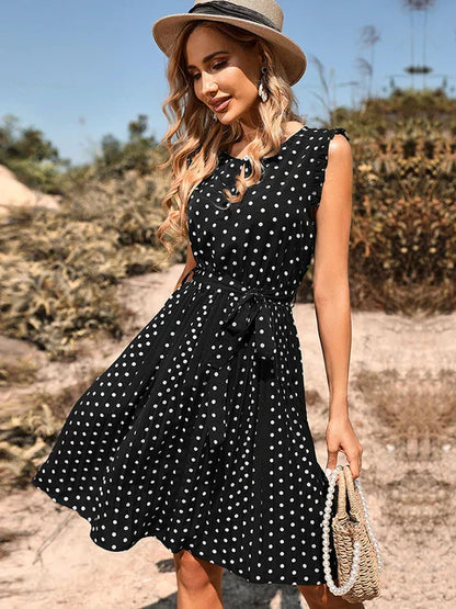 Sophie - Schwarzweißes Tupfenkleid