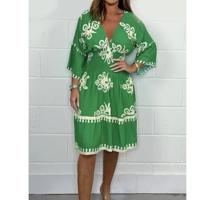 Modisches Kleid mit V-Ausschnitt - Kristienne