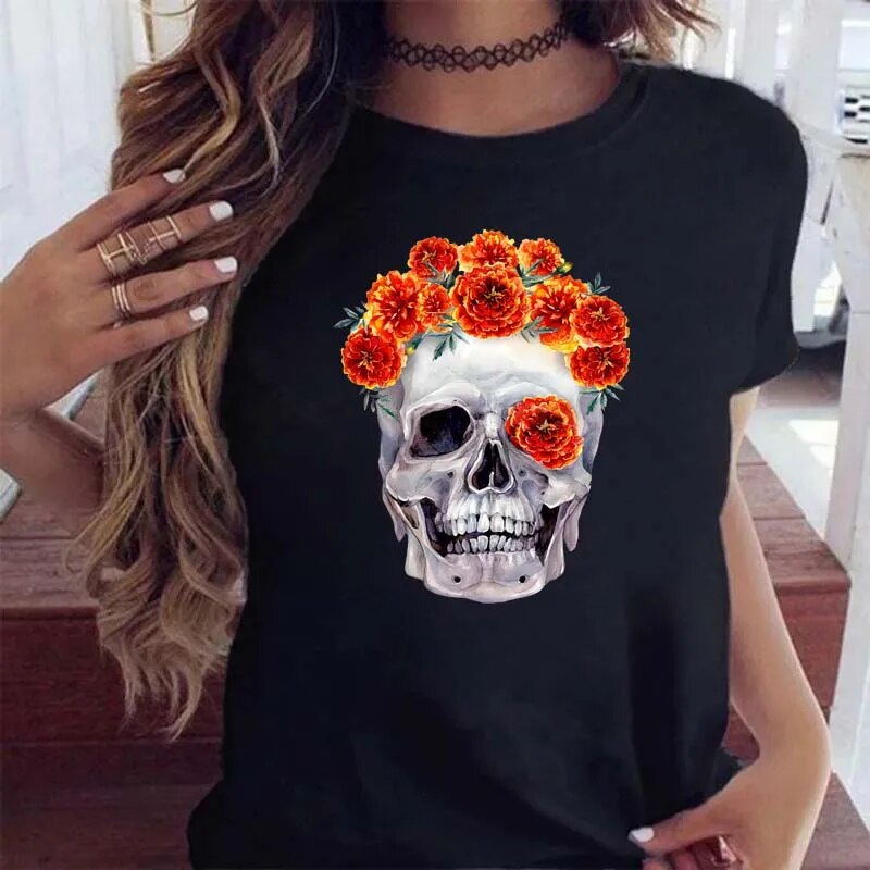 Silvia | Totenkopf-T-Shirt