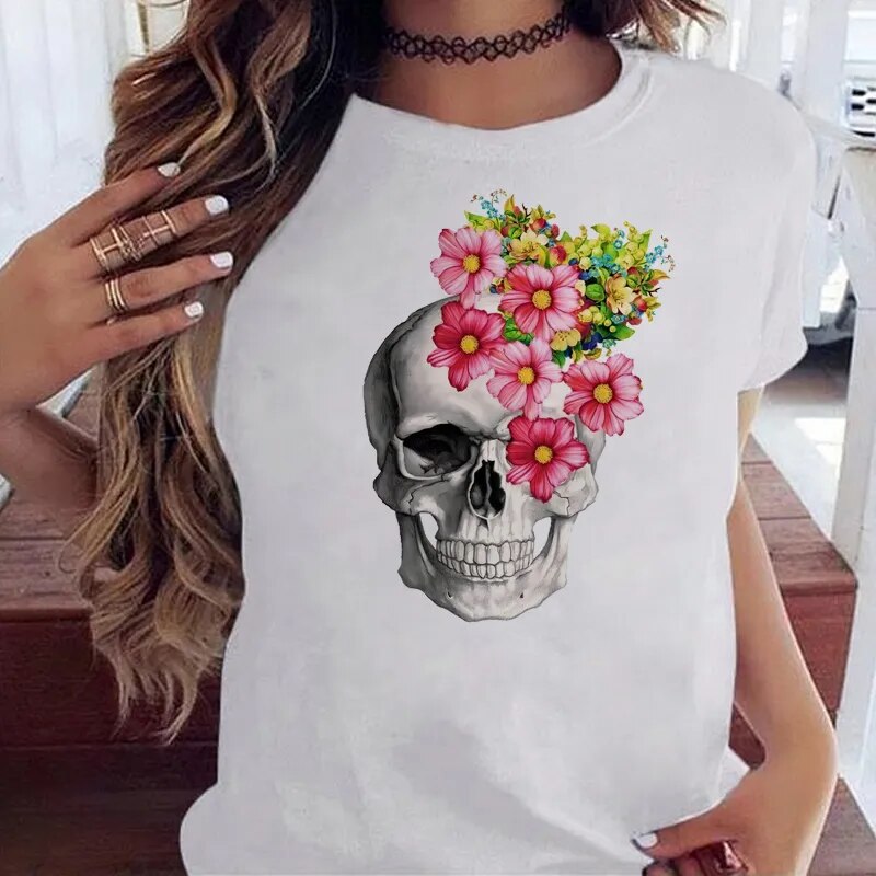 Silvia | Totenkopf-T-Shirt