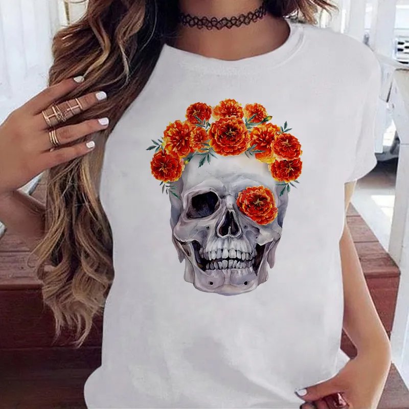 Silvia | Totenkopf-T-Shirt