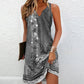 Julia - Bedrucktes Taupekleid mit Schlitz