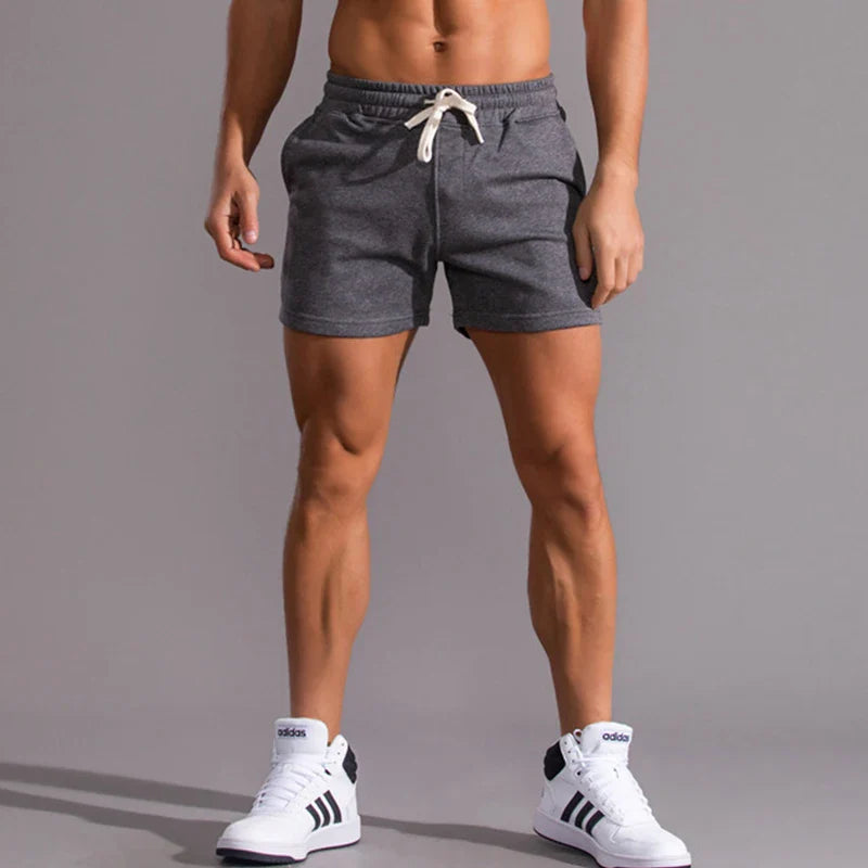 Essential Komfort: Klassische Herren-Shorts aus Baumwolle