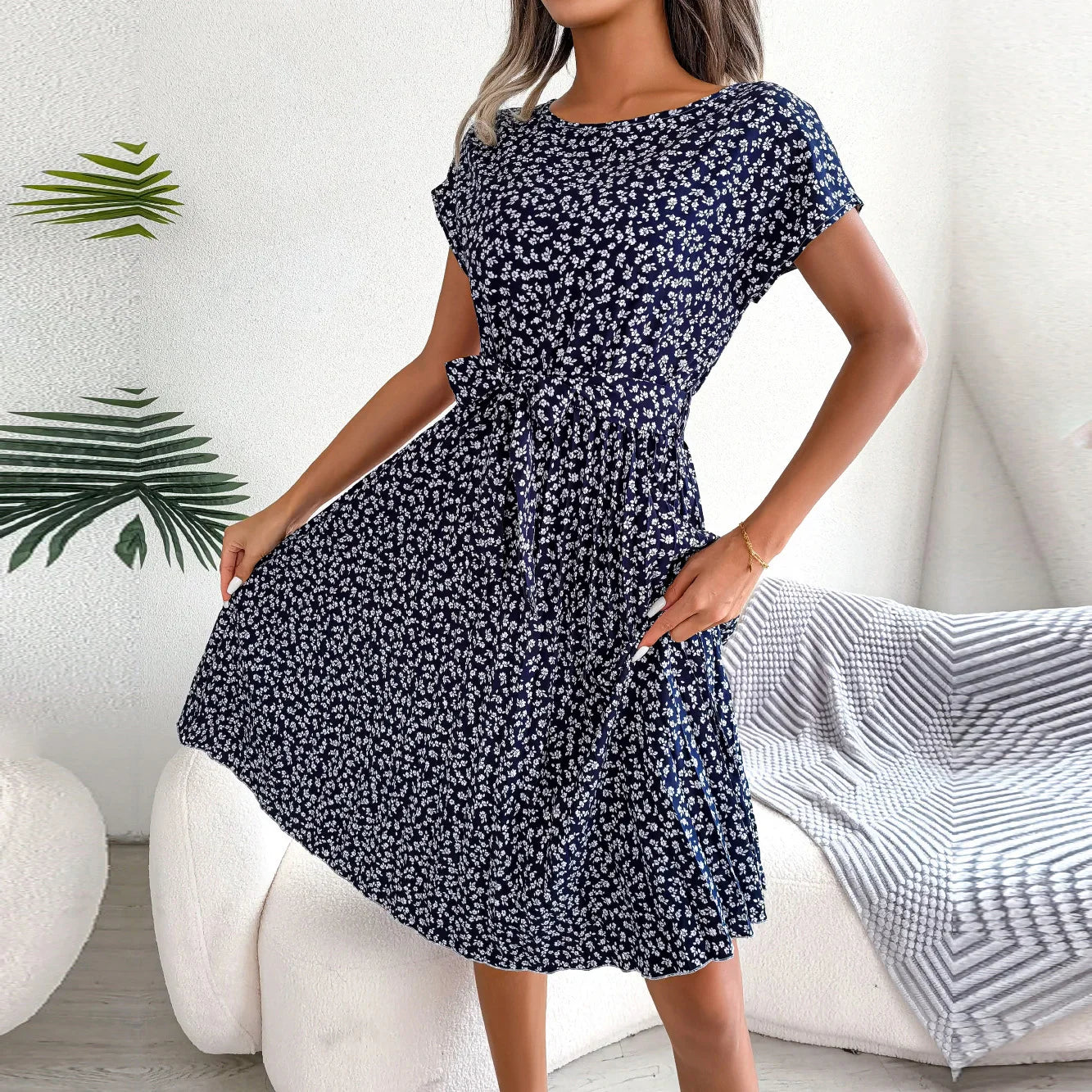 Clara - Blaues Blütenmuster Sommerkleid