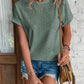 Kurzärmelige Bluse mit Lochstickerei
