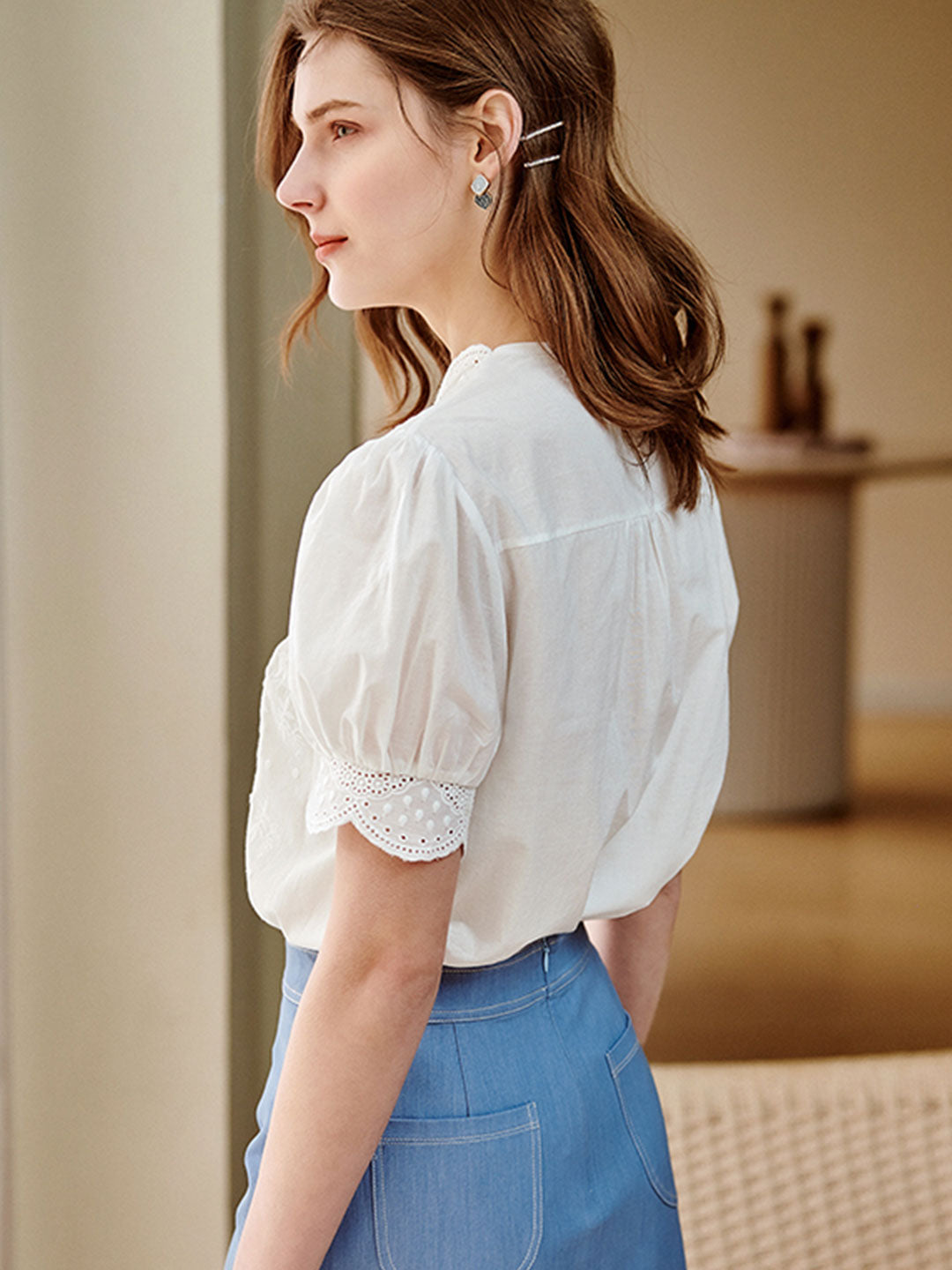 Retro V-Ausschnitt Besticktes Chiffonhemd - Ylana