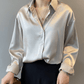 Geknöpfte Satin-Seidenbluse