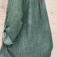 Verde – Grünes Leinenhemd mit Leuchtbuchstaben