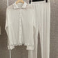 Lenas Lockeres Lounge-Set | Weite Hose und Bluse aus geripptem Gewebe